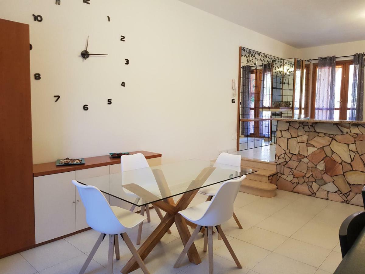 Casa Vacanze Valentina Porto Conte Exterior foto